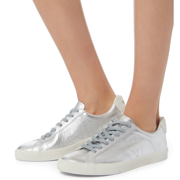 veja silver shoes